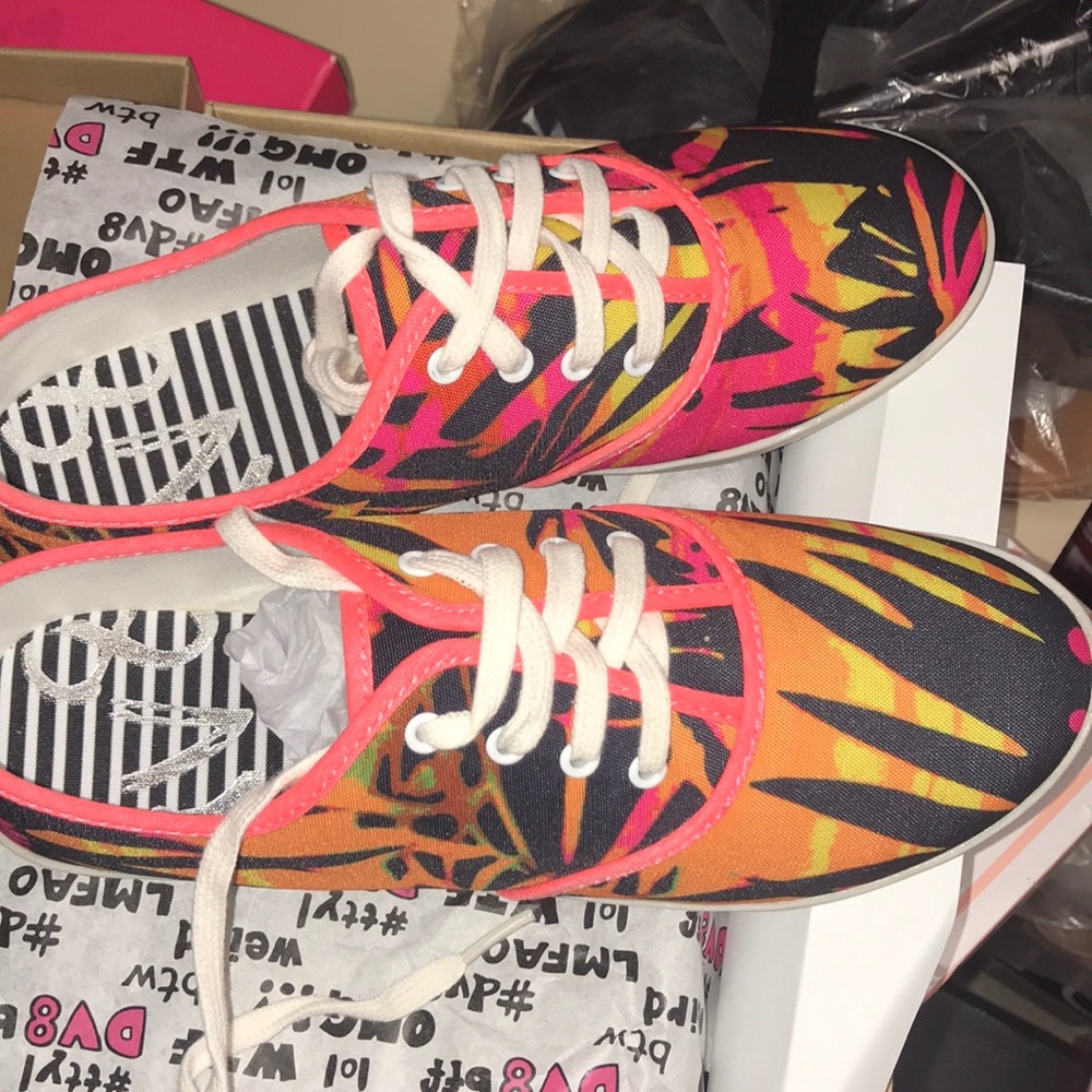 Dolce vita printed flat sneaker